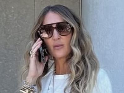 Fashion stylist and husband “Wazza” plan for the next mansion after $43 million in sales