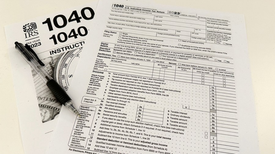 tax irs AP AP jpg