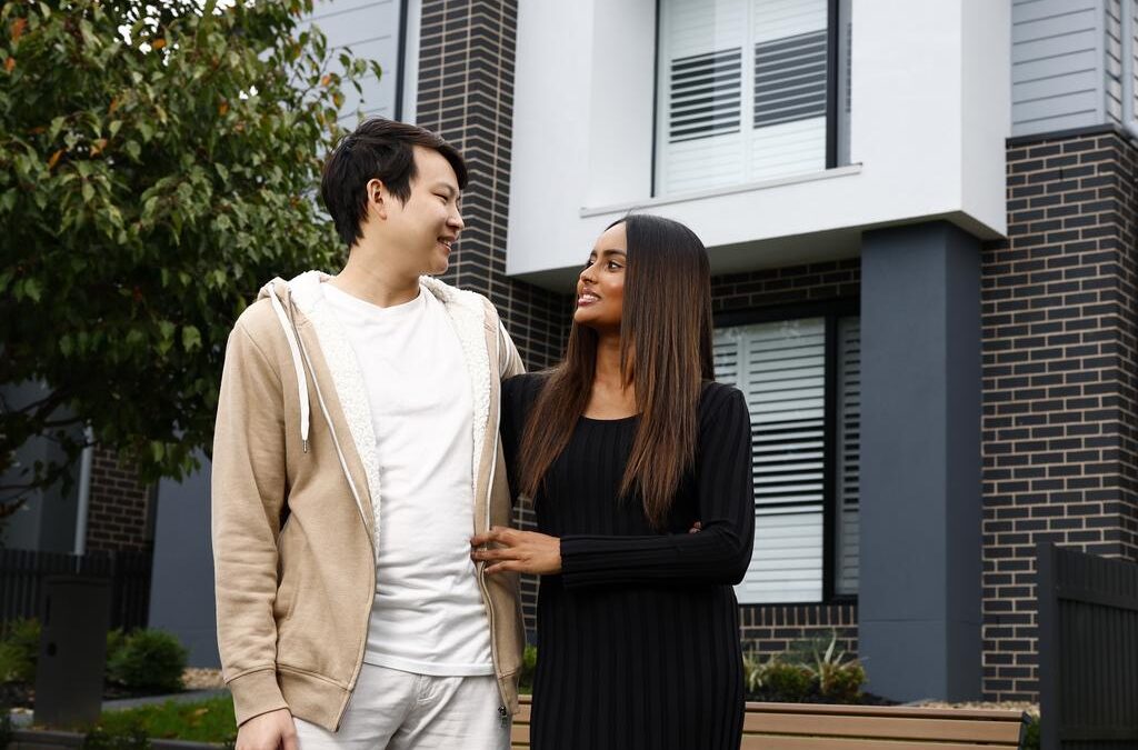 Cutting interest rates can save $5K+ per year in suburbs