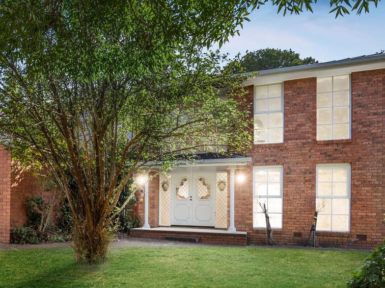 Sunbury Woman buys the home she grew up next to her first home, auction soaring $150,000+ past reserves