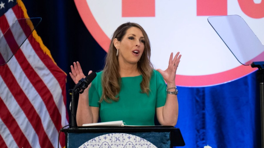 McDaniel: Trump, Musks like Ross and Rachel hate on “friends”