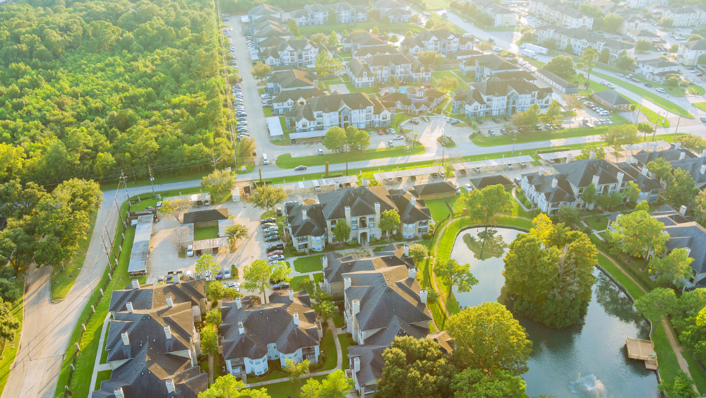 What is the average time to sell a home in Houston?