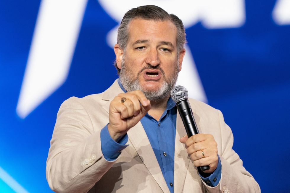 Foreign Policy Game: Cruz talks, Carlson scores