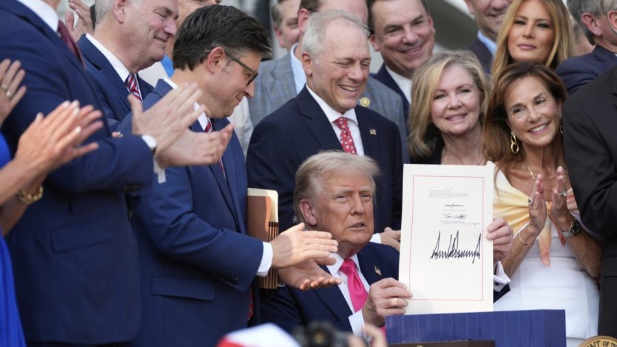 Most people think the Republican tax bill will help the rich and hurt the poor: Investigation