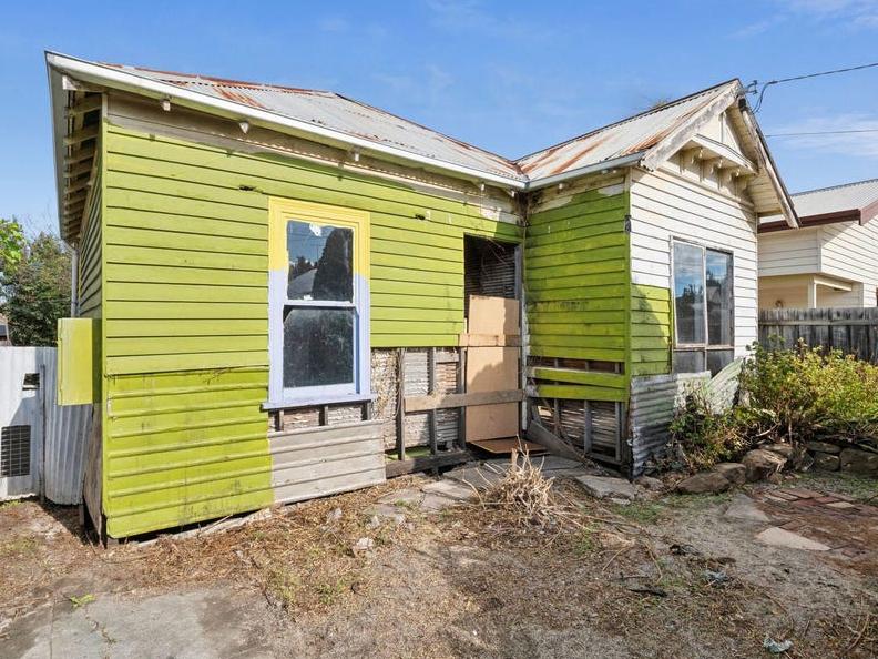 Gone Geelong West House beats Price Hope at auction