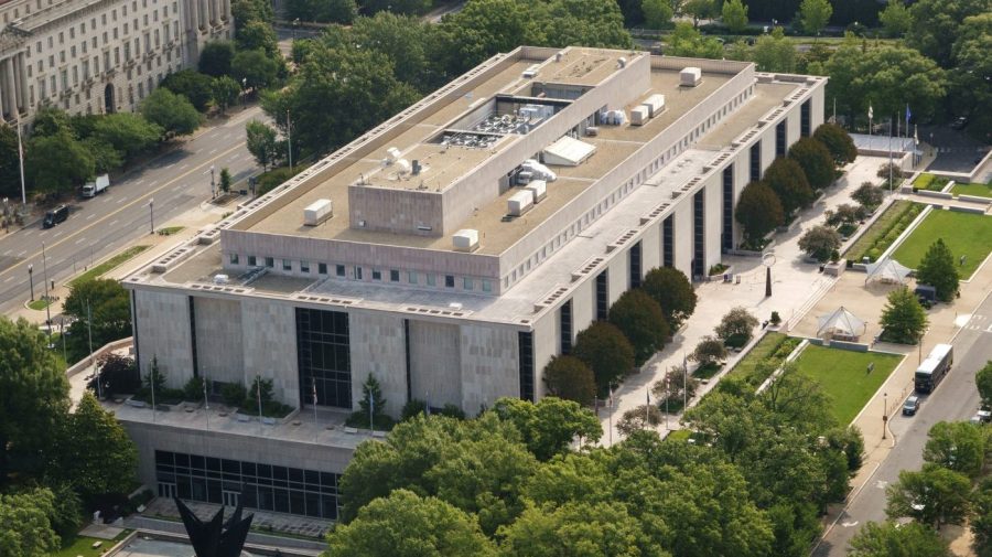 Smithsonians plan to resume Trump improvisation exhibition