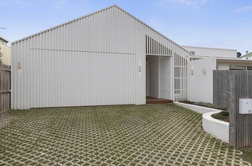 Builders’ own coastal renovation value of $815K rises